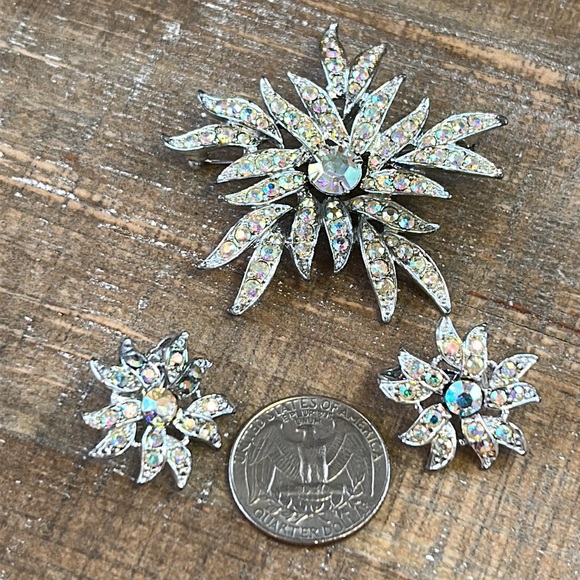 Sarah Coventry Aurora Blaze Vintage Brooch & Earrings Set. 1960’s - Picture 15 of 16